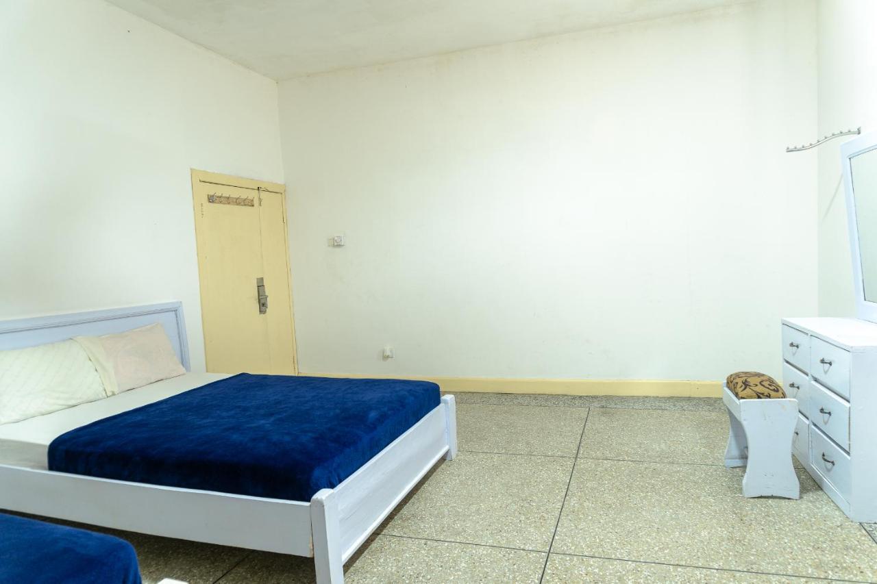 Brannic Lodge Accra Extérieur photo