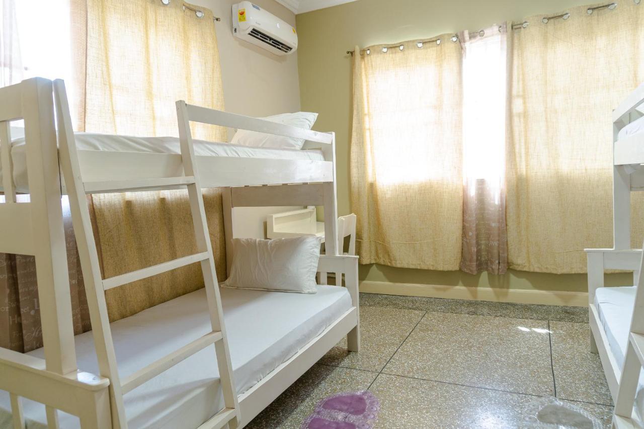 Brannic Lodge Accra Extérieur photo